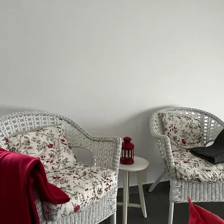 Cabriz White House *