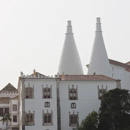 Cabriz White House Sintra